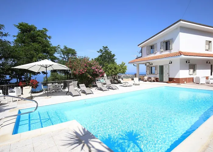 Villa Capovillas - Panoramic Gisa With Private Pool And Sea View Santa Maria (Vibo Valentia)